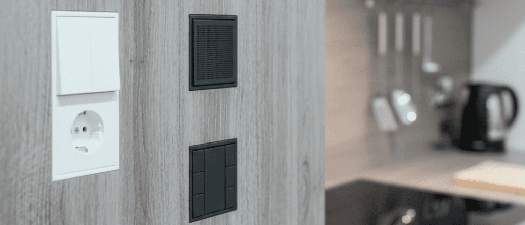 Designtipp: Flächenbündige Schalter für die Küche